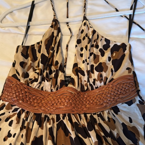 Sky Brown and Black Ruched Halter Too with leather braided detail, SzMed - Picture 5 of 7